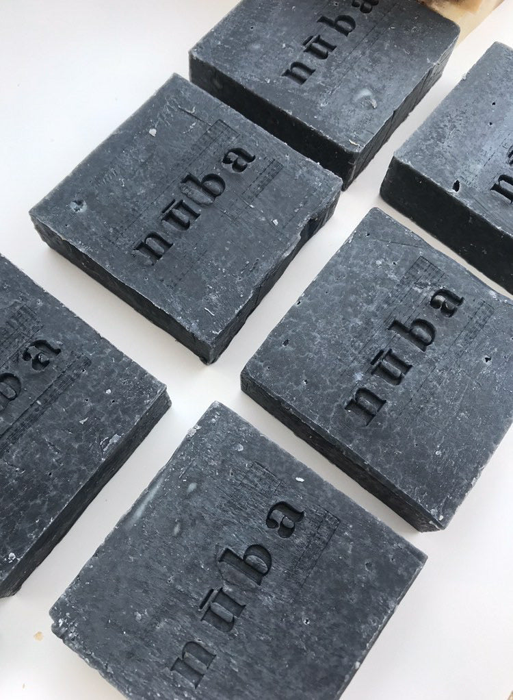 Jabón de Carbón activado Nuba