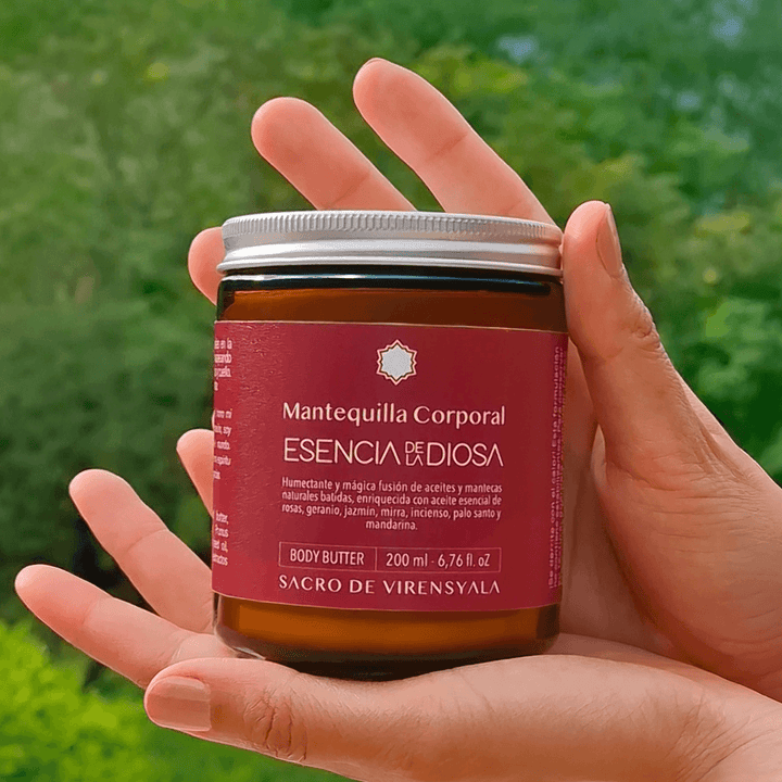 sacro esencia de la diosa mantequilla corporal natural