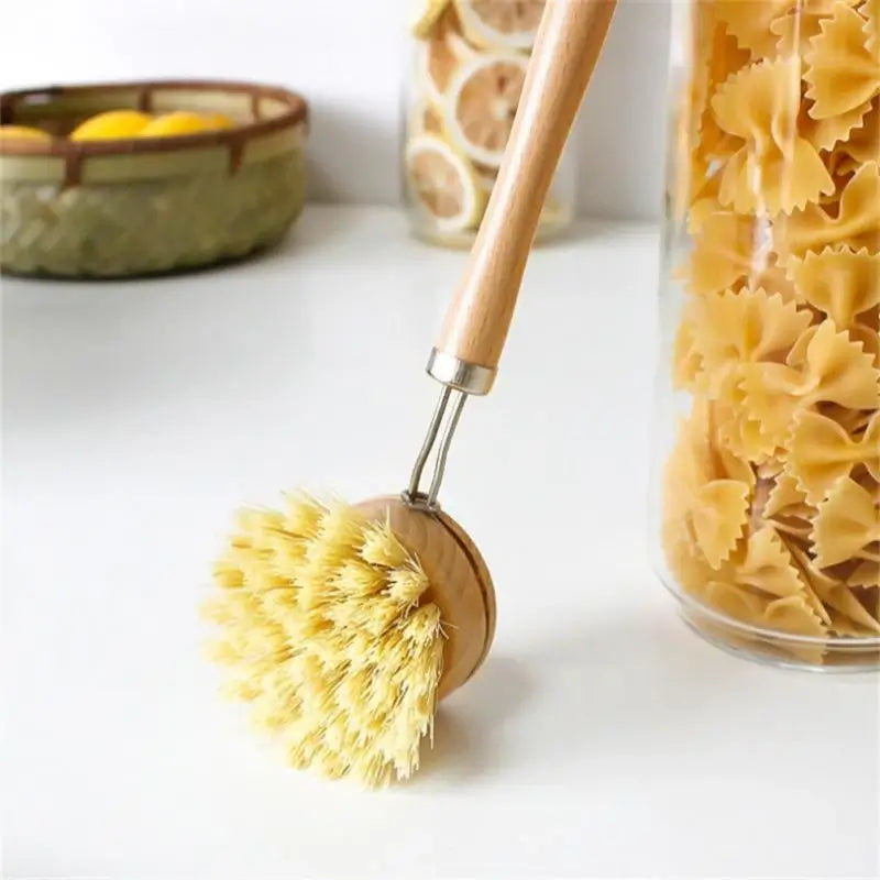 Cepillo de bambú para platos
